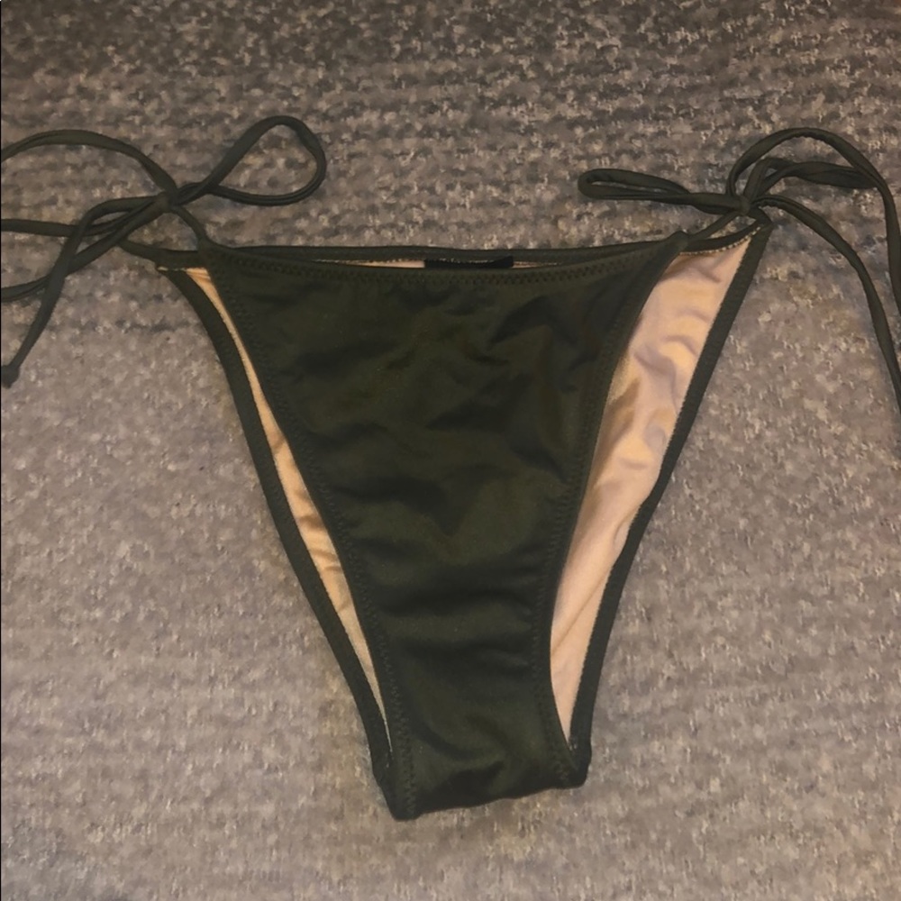 Bikini bottoms